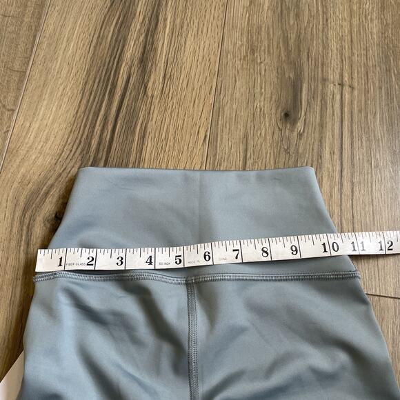 NEW ALO Airlift High Waist Game Changer Legging Cosmic Grey Size XS Flare Leg - Picture 13 of 13